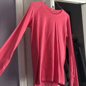 LULULEMON HOT PINK LONG SLEEVE TOP